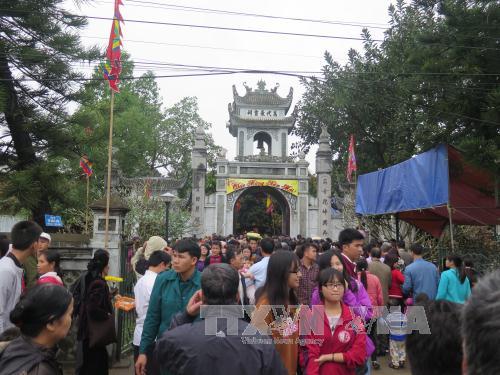 Khai hội làng tiến sỹ Mộ Trạch Bình Giang 